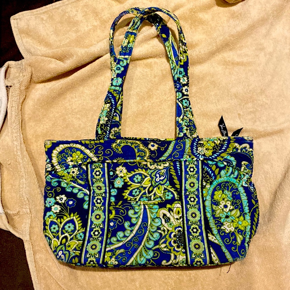 Vera Bradley shoulder bag. Rhythm and blues print